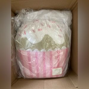 🎀Brand New Never Opened Loungefly Disney
Marie Sweets Mini Backpack🎒